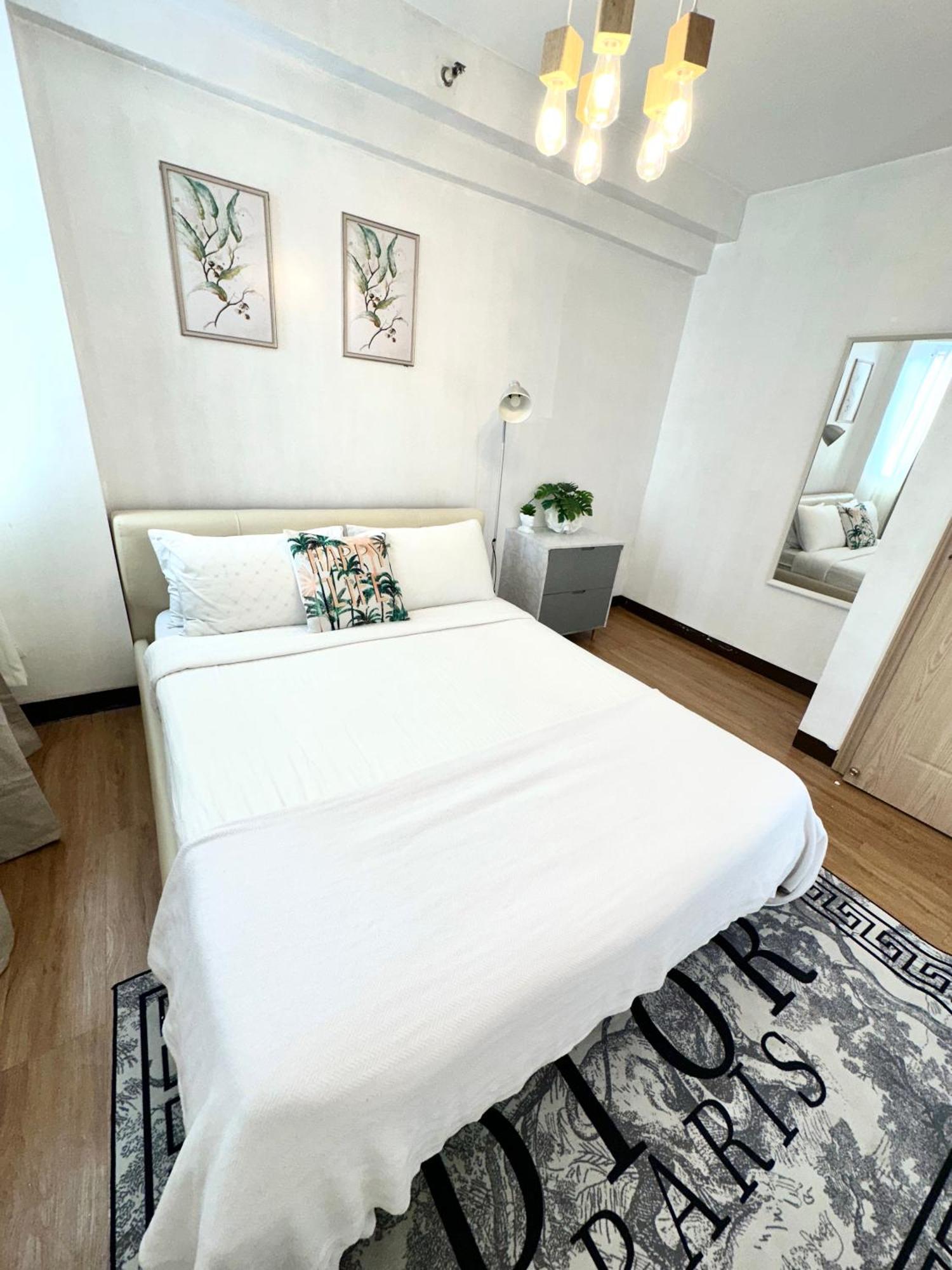 Lancris Residences 2 Bedroom Entire Apartment Near Airport With Pool Paranaque City Εξωτερικό φωτογραφία